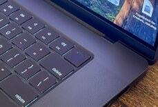 Apple, MacBook için OLED Ekran Tedarikçilerini Zorluyor!