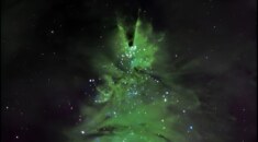 NASA’nın Uzaydaki Büyüleyici Yılbaşı Ağacı Görüntüsü