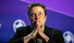 Musk’tan Uyarı: Yapay Zeka İçin Bilgi Tükendi!