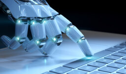 Yapay zeka yatırımları, eski çalışanları geri getiriyor!